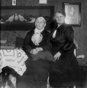 Faster Emma med Ellens syster Hilma